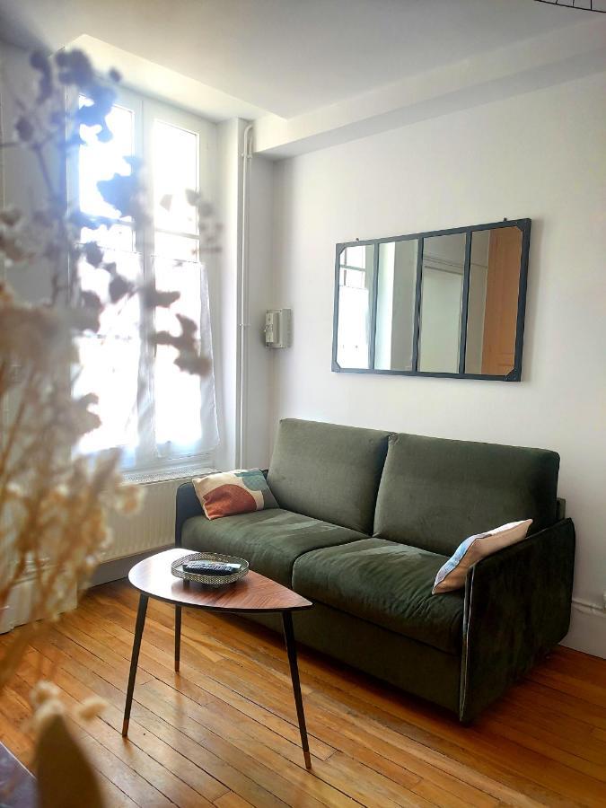 Passage De L'Horloge Apartment โอแซร์ ภายนอก รูปภาพ