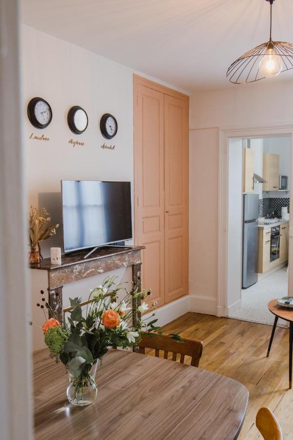 Passage De L'Horloge Apartment โอแซร์ ภายนอก รูปภาพ