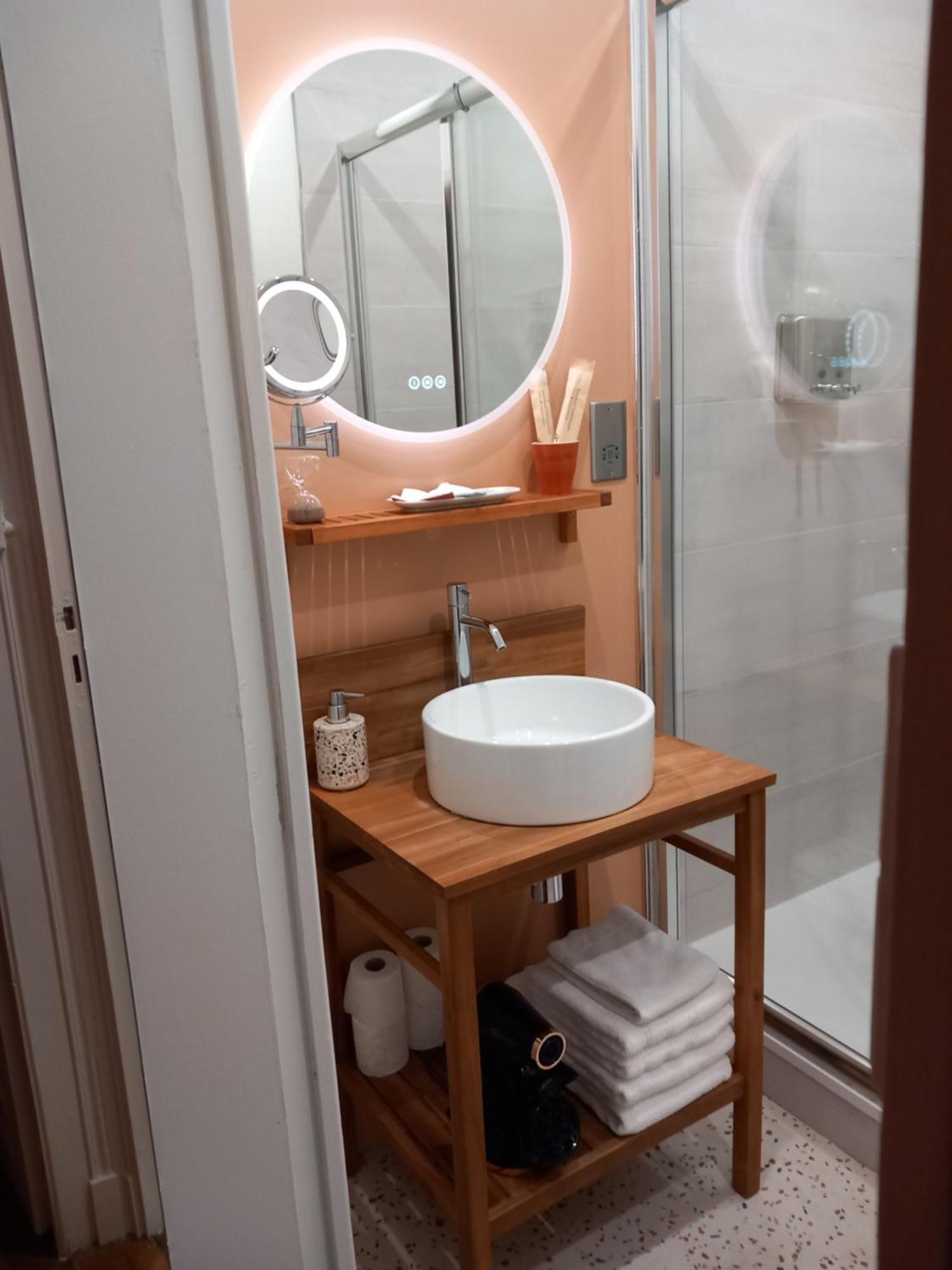 Passage De L'Horloge Apartment โอแซร์ ภายนอก รูปภาพ